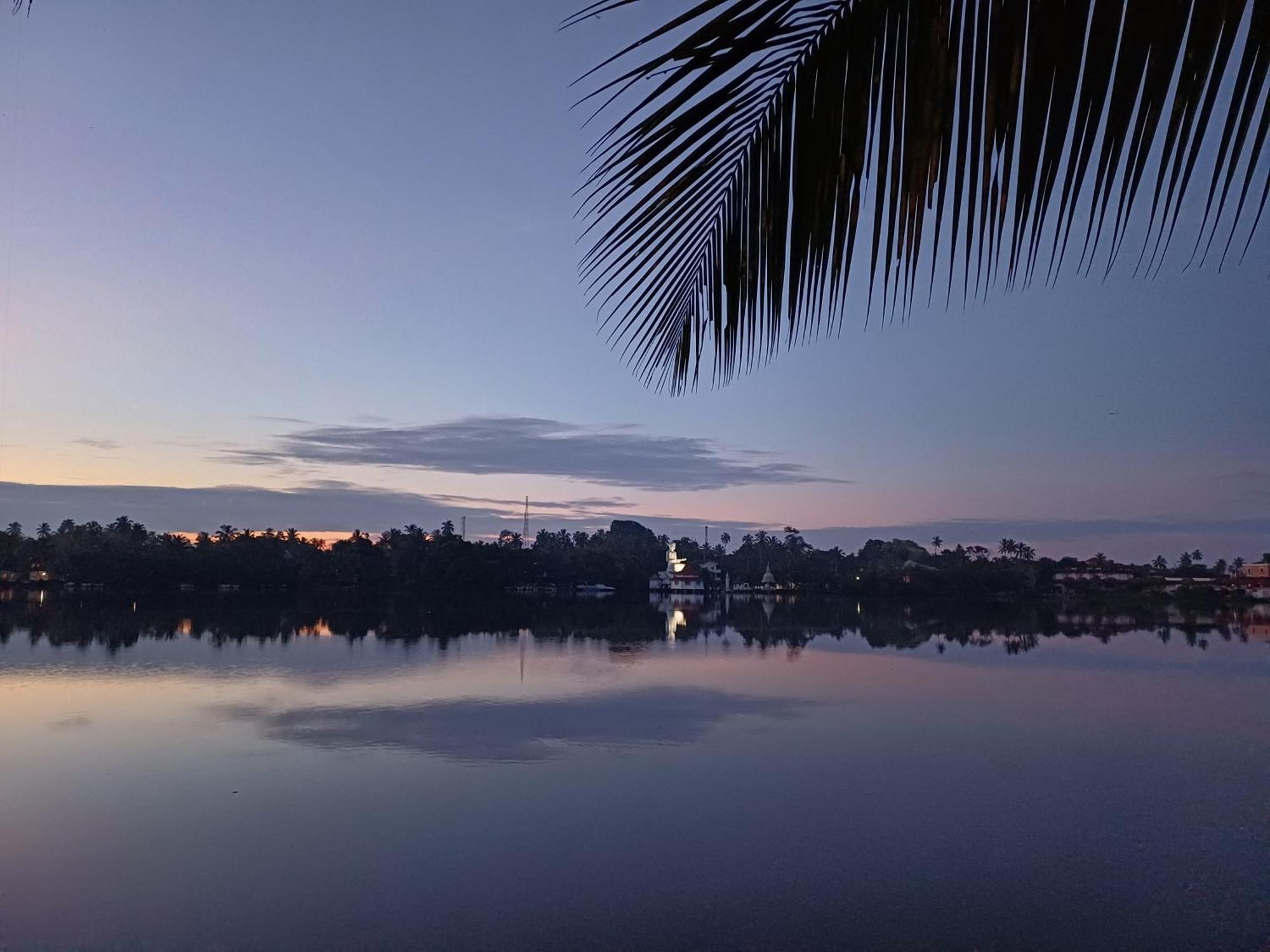 Villa River View Aluthgama Extérieur photo