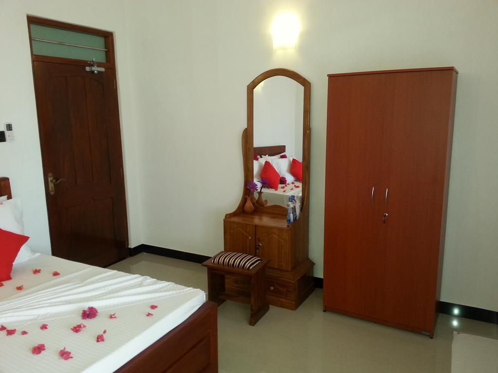Villa River View Aluthgama Extérieur photo