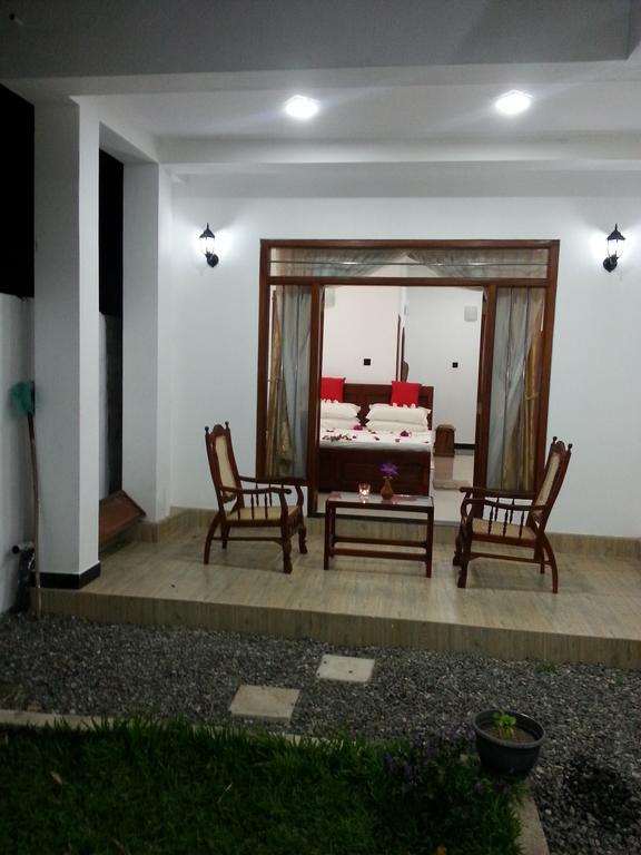 Villa River View Aluthgama Extérieur photo
